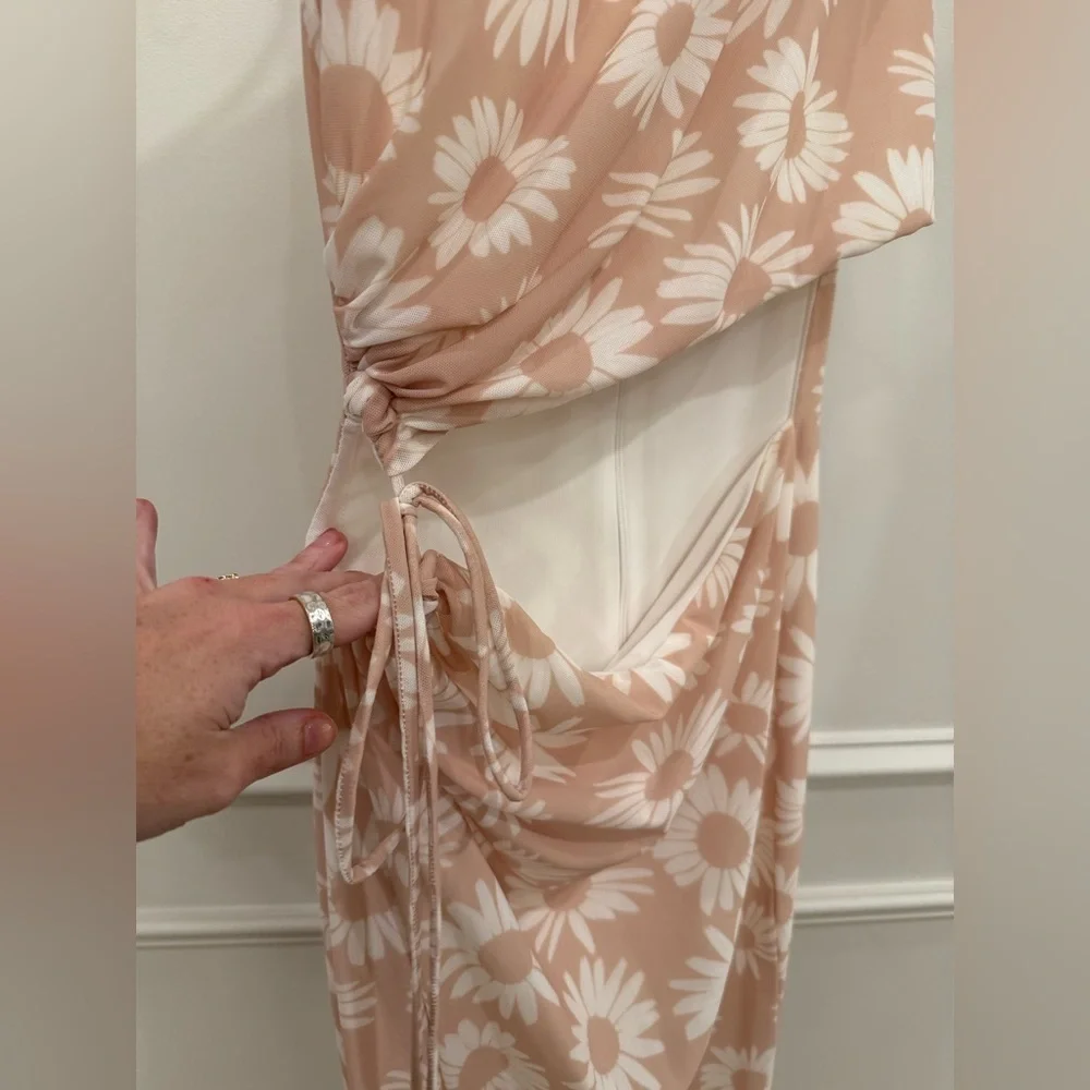 NWT Rumer Isla Cut Out Maxi - Picture 8 of 10
